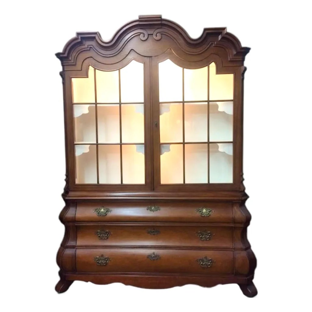 Vintage Henredon China Cabinet, Dorothy Draper Collection | Chairish