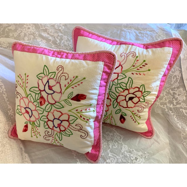 Arts & Crafts Vintage Pair of Pink & White Rose Hand-Embroidered Decorative Pillows For Sale - Image 3 of 12