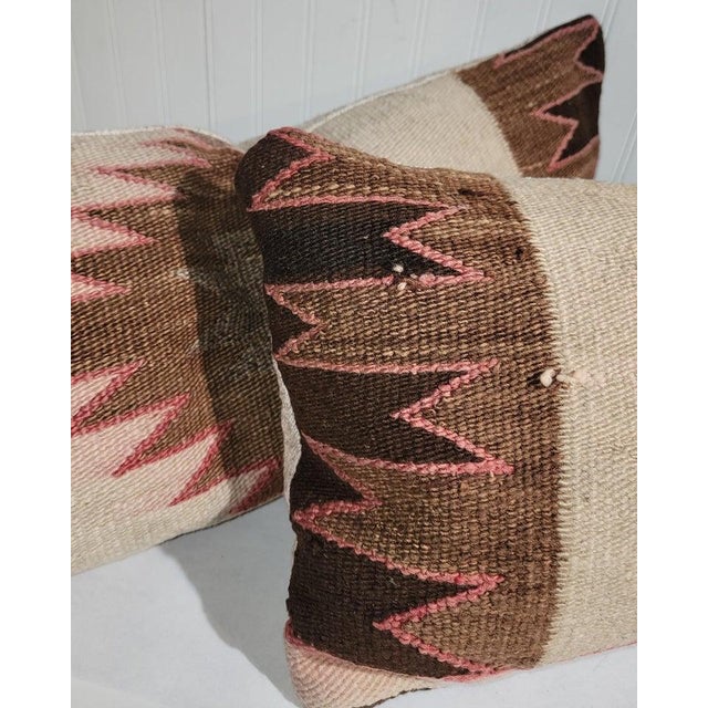 Textile Mid 20th Century Weaving Eye Dazzler Pillows- a Pair For Sale - Image 7 of 7
