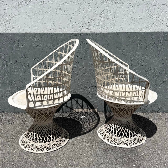 Mid 20th Century Mid Century Modern Spun Fiberglass Bistro Set - 3 Pieces For Sale - Image 5 of 9