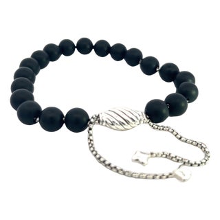 1990s David Yurman Estate Matte Onyx Beads Bracelet 6.6 - 8.5" Silver 8 Mm For Sale