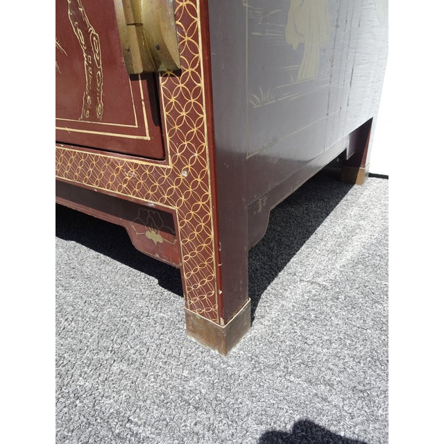 Vintage Chinese Asian Burgundy Lacquer Floral Chinoiserie Cabinet ~ Side Table For Sale - Image 16 of 17