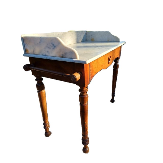 Louis Philippe French Washstand in Figured Walnut with Carrara Marble Top, 1880s For Sale - Image 3 of 4