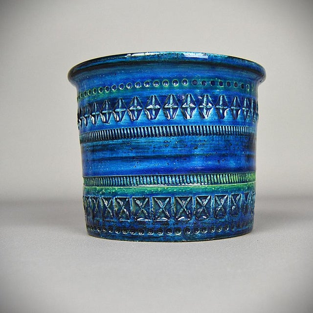 Rimini Blue Flowerpot Cover or Vase by Aldo Londi for Bitossi, 1950s For Sale - Image 3 of 11
