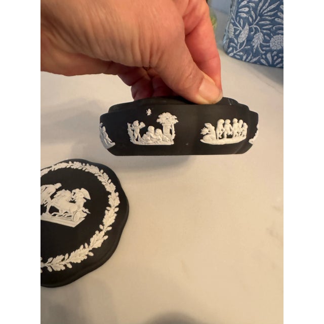 1950s 1950s Vintage Wedgwood Black Jasperware Round Lidded Trinket Box, a Pair For Sale - Image 5 of 7