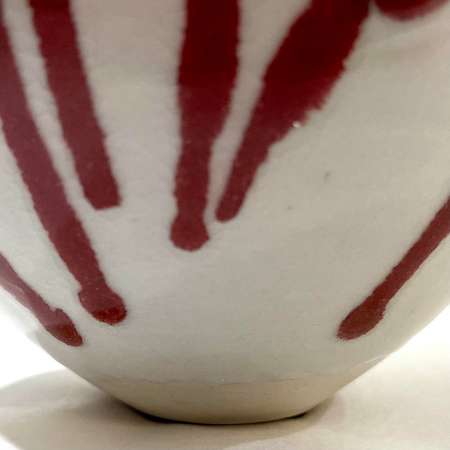 1980's Oxblood Splash Hand-Crafted Porcelain Vessel - Ken Edwards Montana Potter For Sale - Image 4 of 11