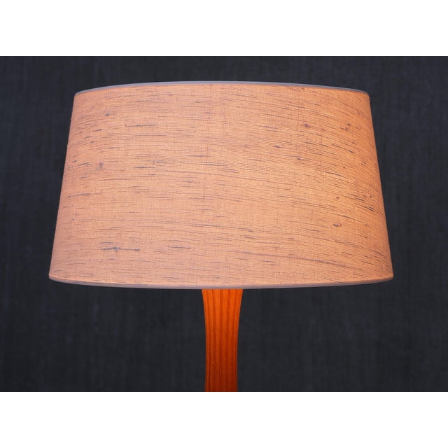 Model E1141 Table Lamps in Oak and Brass by Bo Råman for Asea, Sweden, 1950s, Set of 2 For Sale - Image 11 of 13