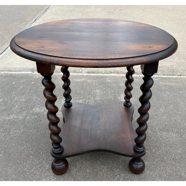 Vintage English barley twist round side table!