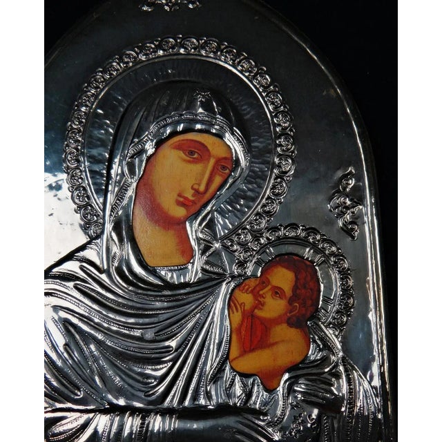 Orthodox Religious Icon of the Virgin and Child in 925 Silver Repoussé, 1990s For Sale - Image 6 of 10
