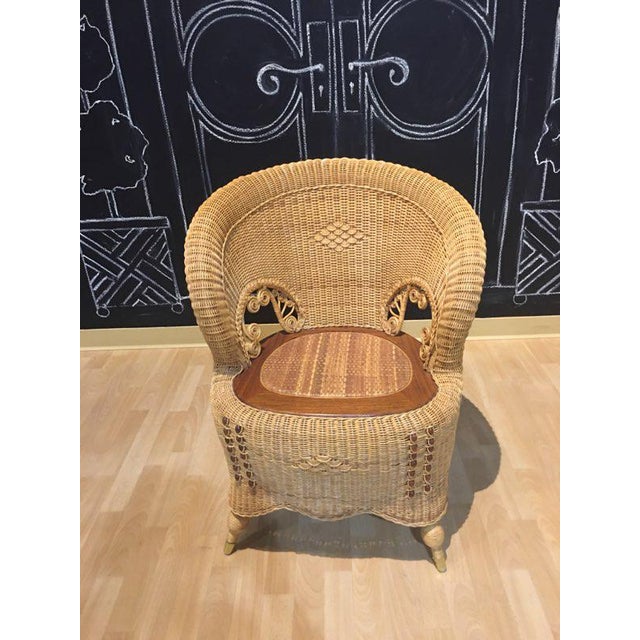 Wood 1970s Rattan Barrel Back Peacock Round Dining Set - 5 Pieces For Sale - Image 7 of 8