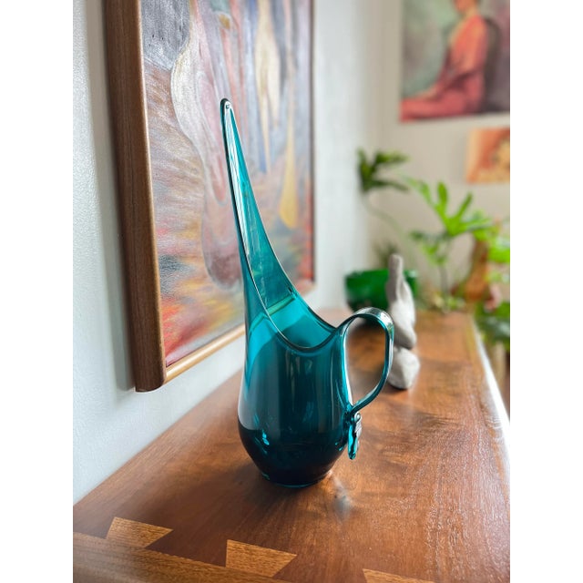 Viking Glass Company Mid-Century Blue Viking Glass Pitcher For Sale - Image 4 of 13