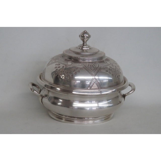 Late 18th Century Meriden Britannia Silver Plated Handled Butter Dish Soup Tureen With Lid For Sale - Image 16 of 18