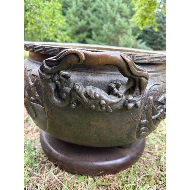 Japanese Early 20th Century Japanese Cast Bronze Jardinière With Raised Samurai Warrior and Natural Scenes For Sale - Image 3 of 9