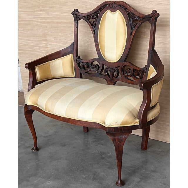 1900 - 1909 Pair of Art Nouveau Large Armchairs in Walnut For Sale - Image 5 of 9