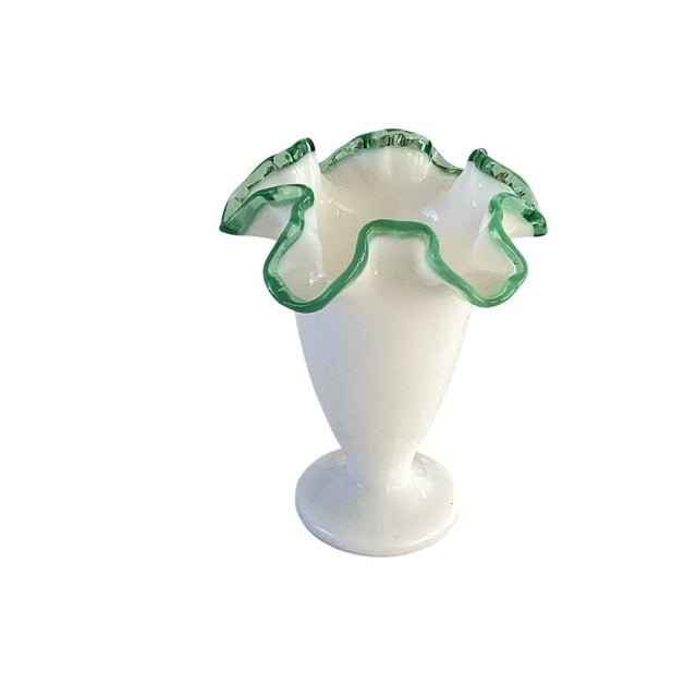 Glass Vintage Fenton Emerald Green Crest Rim Crimped Ruffled Lip Vase For Sale - Image 7 of 7