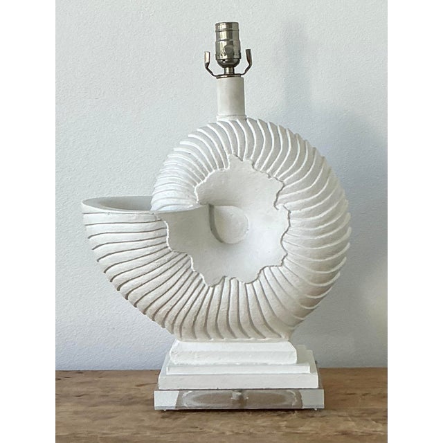 Hollywood Regency Vintage Boho Plaster Nautilus Shell Lamp For Sale - Image 3 of 6