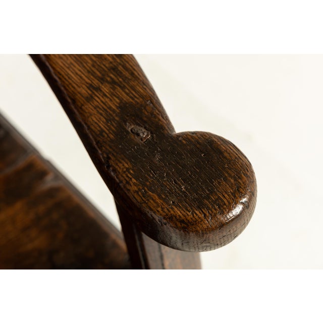Antique English Settle in Oak For Sale - Image 3 of 9
