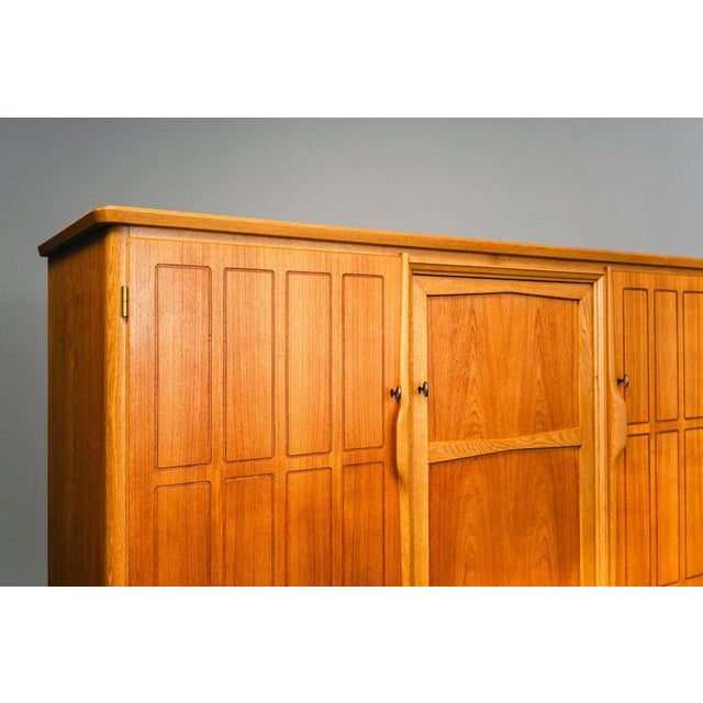 Mid-Century Sideboard in Oak For Sale - Image 10 of 18