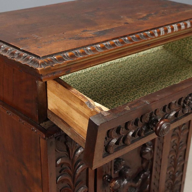 Baroque Praying Desk in Walnut For Sale - Image 6 of 13
