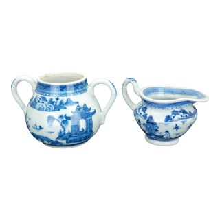Chinese Cantonware Cream and Sugar 18th/19th Century For Sale