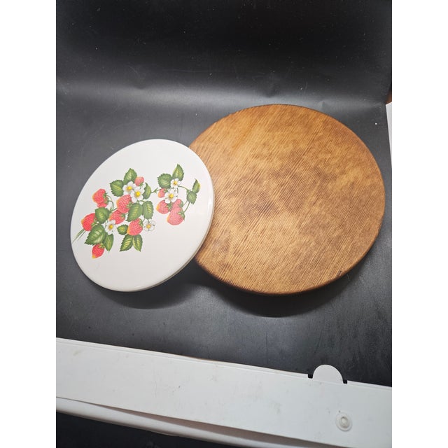 Mid-Century Modern Vintage Collectable Hyalyn Pottery Trivet W/ Wooden Frame Myrtlewood Oregon For Sale - Image 3 of 3