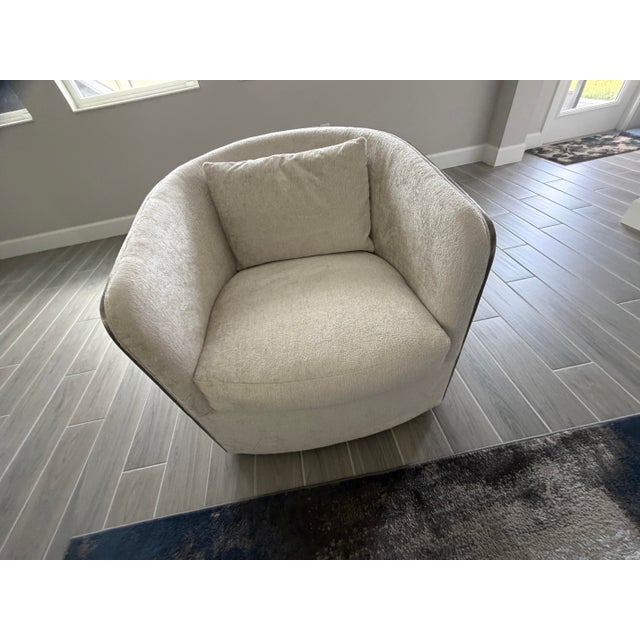 Bernhardt Custom Eliot Swivel Barrel Chairs in Cream With Metallic Textured Backs – Pair For Sale - Image 9 of 12
