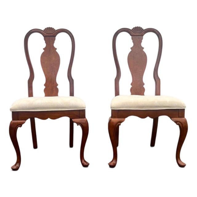 Late 20th Century Attributed Ethan Allen Queen Anne Cherry Dining Chairs – Pair For Sale