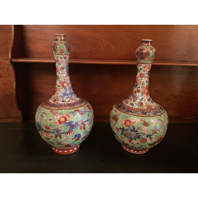 Early 19th Century “Like Pair of Chinese Export Clobbered Vases For Sale - Image 9 of 10