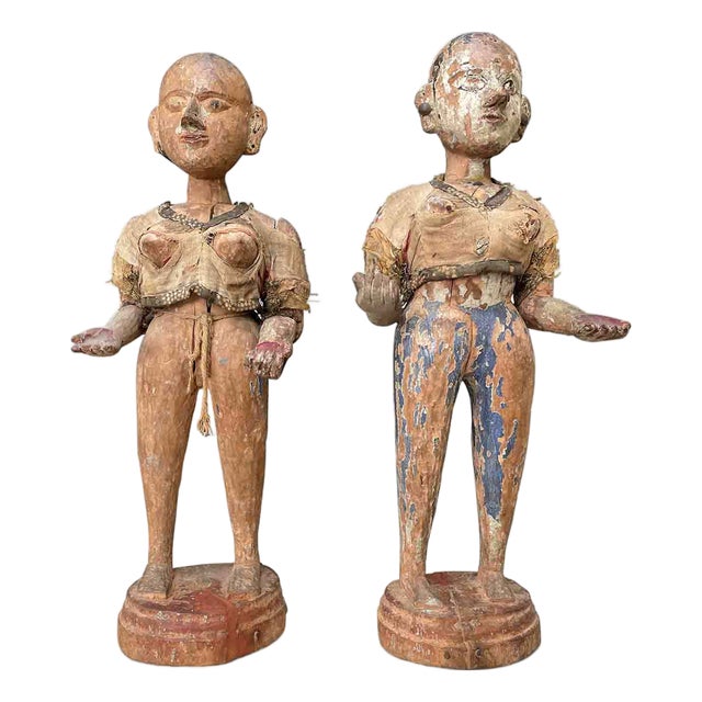 Indonesian Artist, Figurative Sculptures, Late 1700s, Wood, Set of 2 For Sale