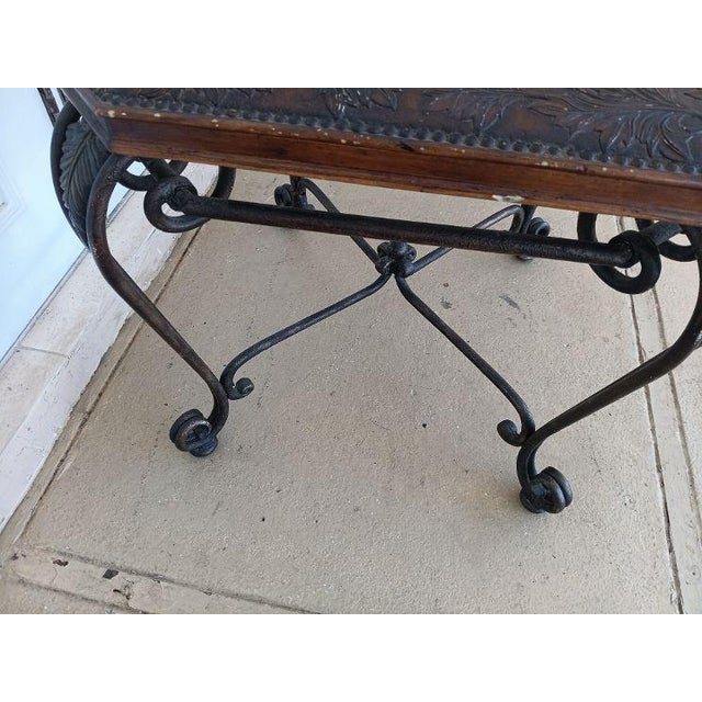 1980s 1980s Glass Top End Table With Leaf Etched Trim on Dark Metal Legs For Sale - Image 5 of 7