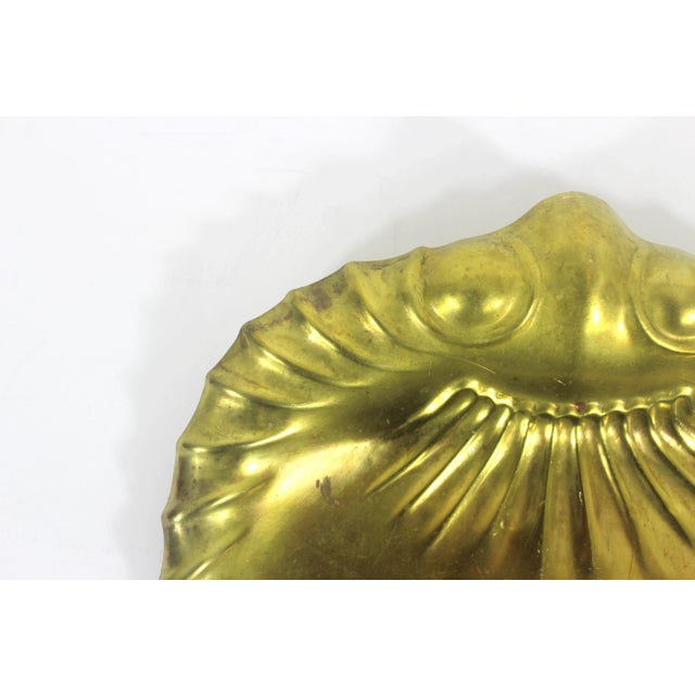 1930s Vintage Js&s English Brass Crumb Tray Dustpan Dustpan Table or Floor Sweep Silent Butler Crumber For Sale - Image 5 of 8