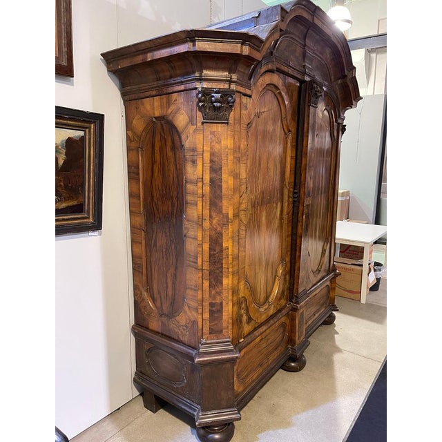 Wood Baroque Cabinet in Walnut, 1750s For Sale - Image 7 of 18