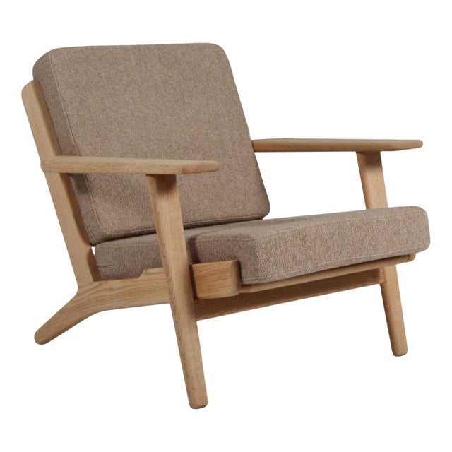 Lounge Chair Model 290 in Oak attributed to Hans J. Wegner for Getama, Denmark, 1970s For Sale