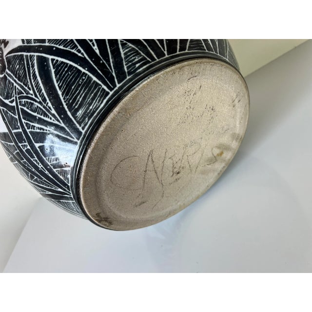 1980's Vintage Carris Hand Painted Pottery Planter For Sale In Miami - Image 6 of 10