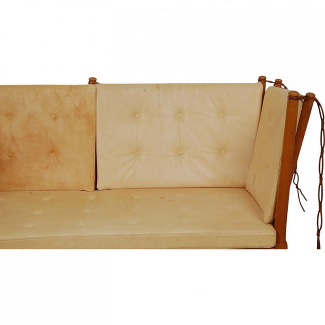 Spoke-Back Sofa in Natural Leather by Børge Mogensen, 1980s For Sale - Image 10 of 18