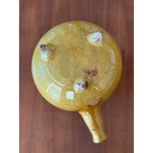 Saffron Mid 20th Century Danish Studio Pottery Vessel – Fynske Landsby Odense, Sculptural Tripod Form For Sale - Image 8 of 10