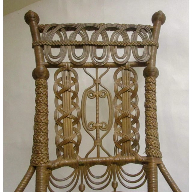 19th Century Heywood Bros. And Wakefield Co. Natural Wicker Swivel Piano Chair For Sale In Savannah - Image 6 of 13