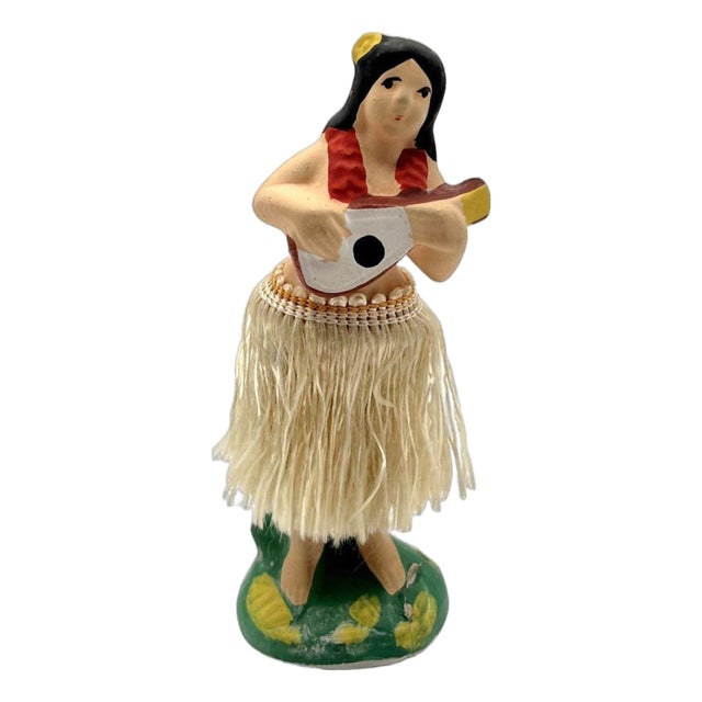 Mid 20th Century Ceramic Hawaii Hula Girl Dancing Ukulele Player Bobble Doll For Sale