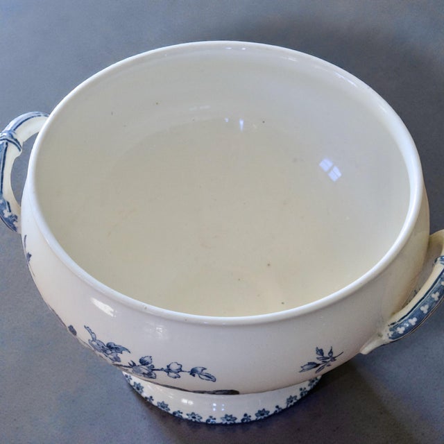 Blue Large French Salad Bowl by Sarreguemines Favori, 1885 For Sale - Image 8 of 10