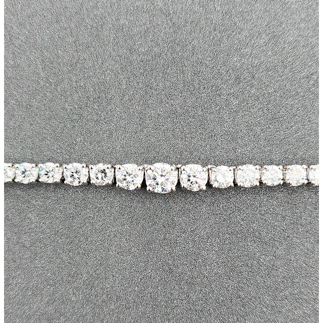 10.66 Ct Riviera Graduated Diamond Necklace For Sale - Image 4 of 8