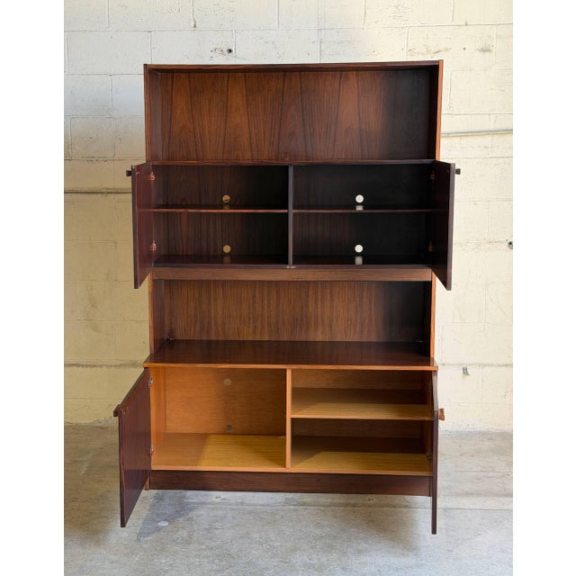 Vintage Danish Mid Century Modern Rosewood Display Cabinet Bookcase Hutch Bar Cabinet For Sale In Los Angeles - Image 6 of 9