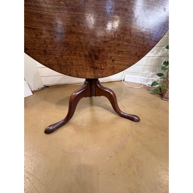 19th Century Walnut Tilt Top Side Table For Sale In Nashville - Image 6 of 8