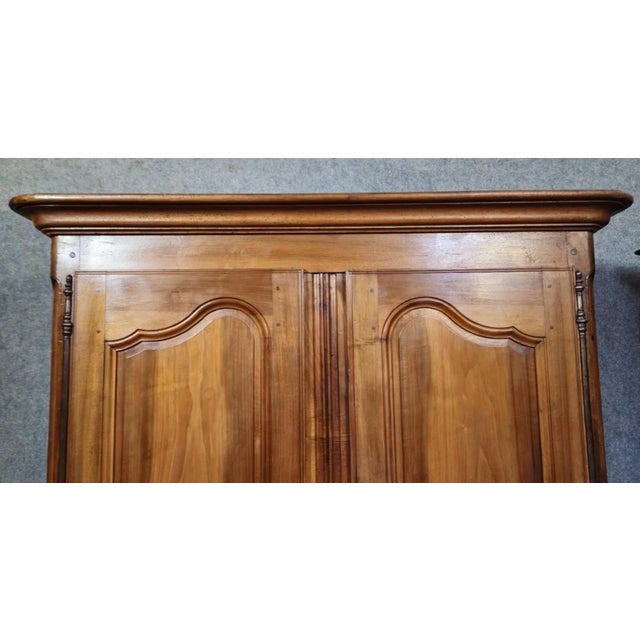 18th Century Louis XV Wardrobe in Walnut For Sale - Image 4 of 12