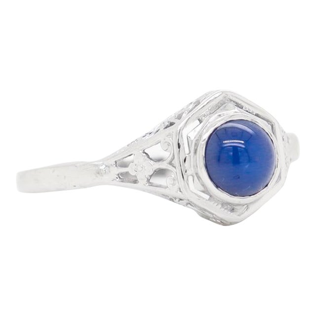 Star Sapphire Cabochon & 14k White Gold Art Deco Style Filigree Ring For Sale