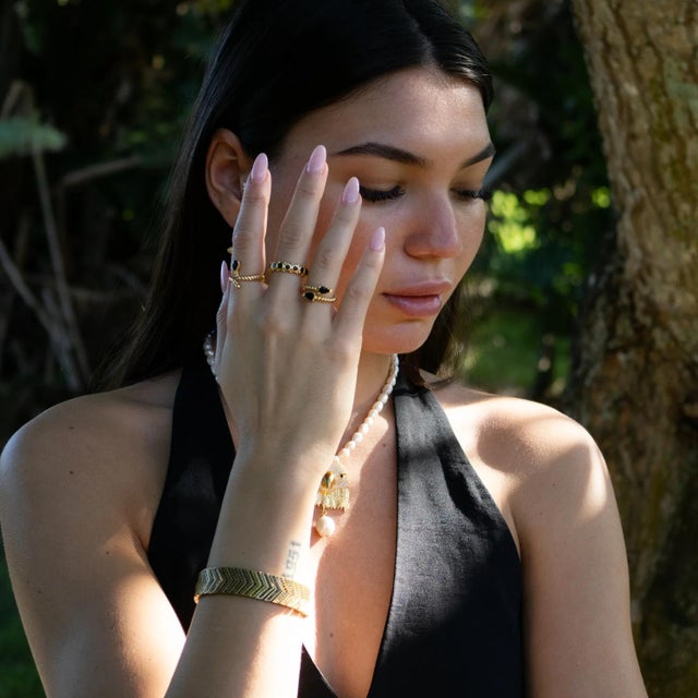 Black Onyx Teardrop Glow Gold Adjustable Ring, Size 8 For Sale - Image 4 of 10