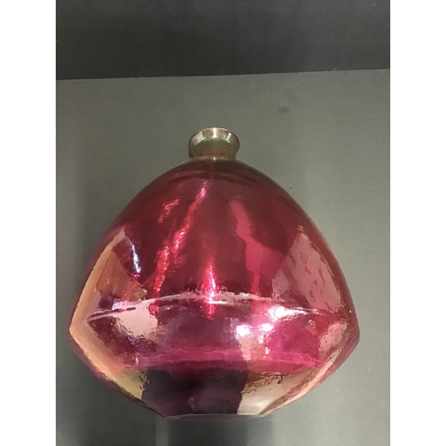 Vintage Ombré Rose Colored Molded Glass Vase. For Sale - Image 4 of 6