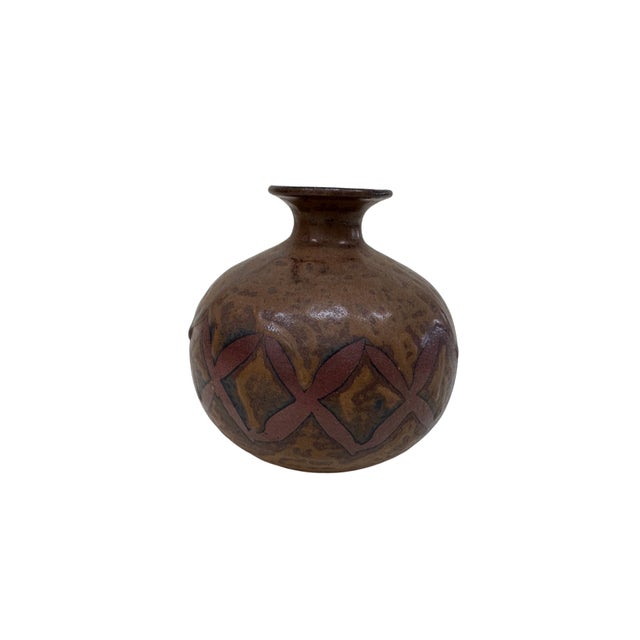 Midcentury studio pottery vase with hand-painted motif.