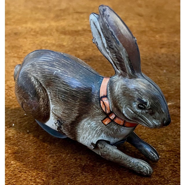 Lithographed Tinplate Clockwork Bunny Rabbit or Hare by the Automatic Toy Co. Staten Island, New York Circa 1930 For Sale - Image 11 of 18