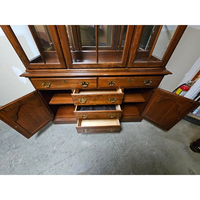 1980s 1980s Americana Cherry Buffet and Hutch For Sale - Image 5 of 8