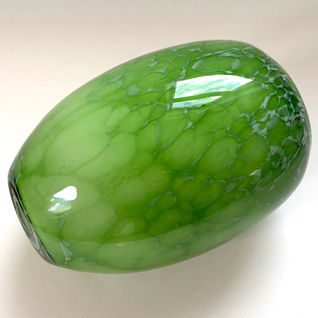 Vibrant Bottle Green Handmade Art Glass Vase Circa 1990s For Sale - Image 4 of 9